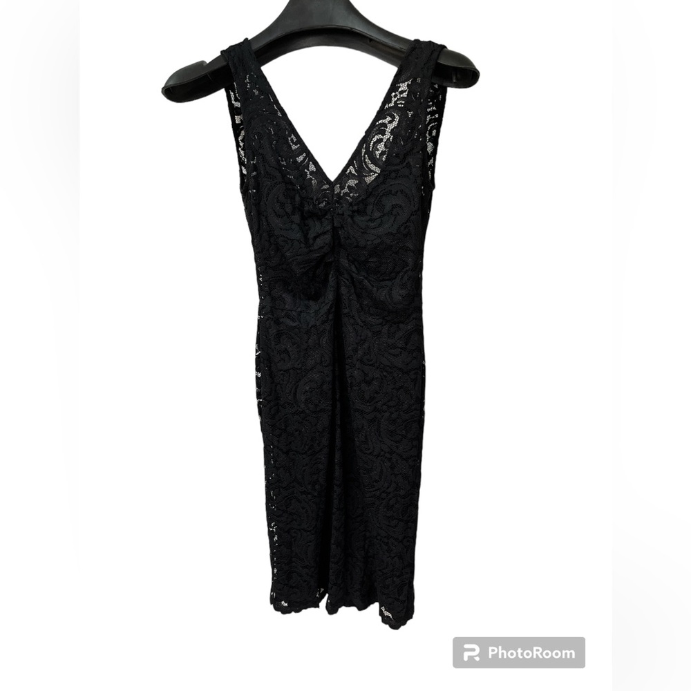 Black lace (lined) dress - Brand velvet- size small